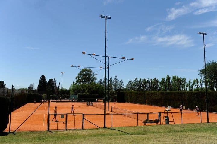 Los mejores 5 barrios privados en Buenos Aires para amantes del tenis
